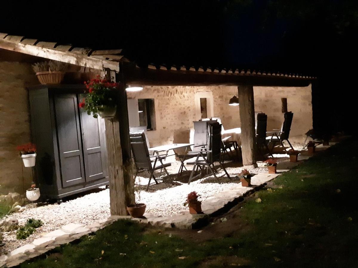 Apartamento Chez Elles Portes-en-Valdaine Exterior foto
